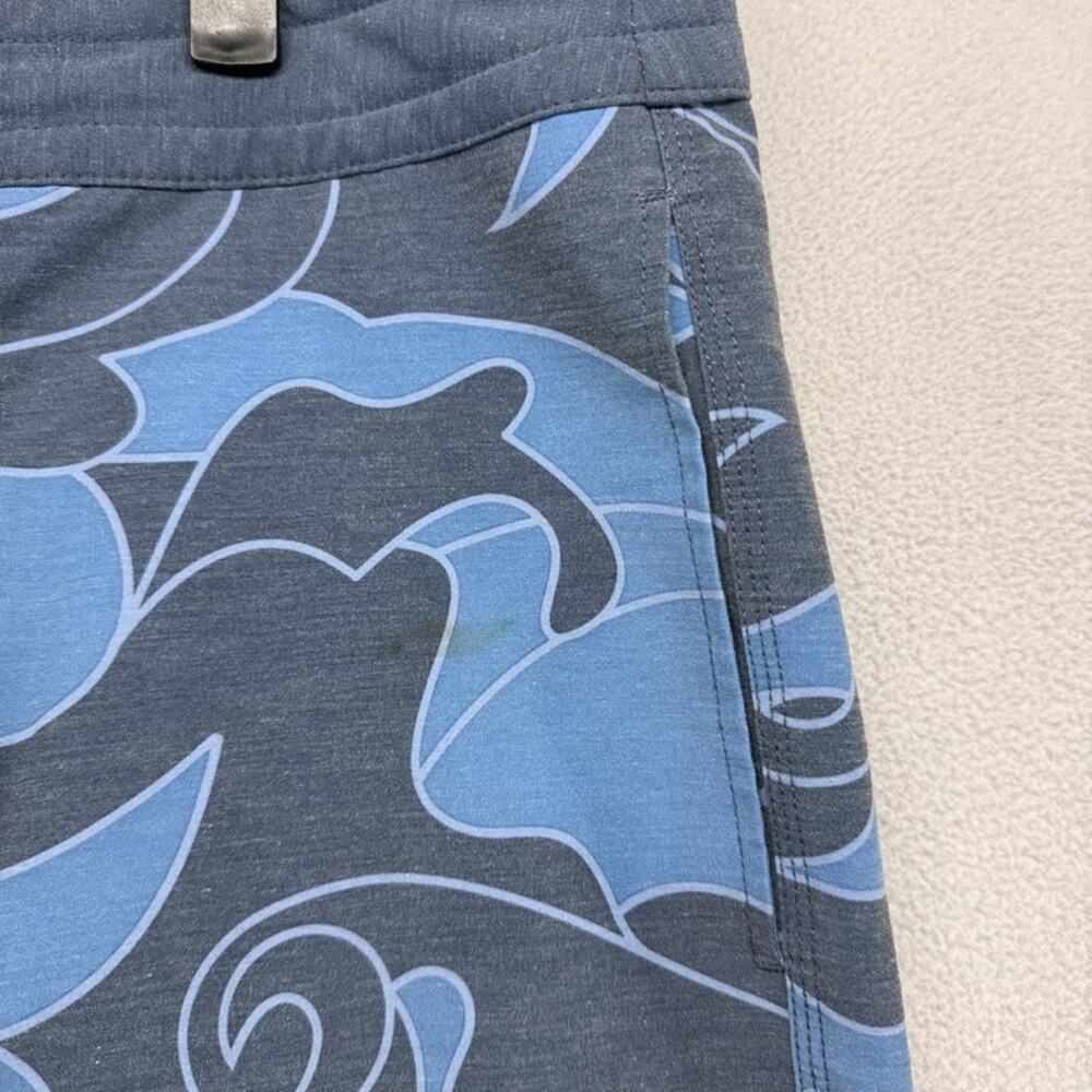 Fair Harbor Board Shorts Mens 32 Blue Geometric Wave Linerless Pockets Surf 8 in - Picture 6 of 9
